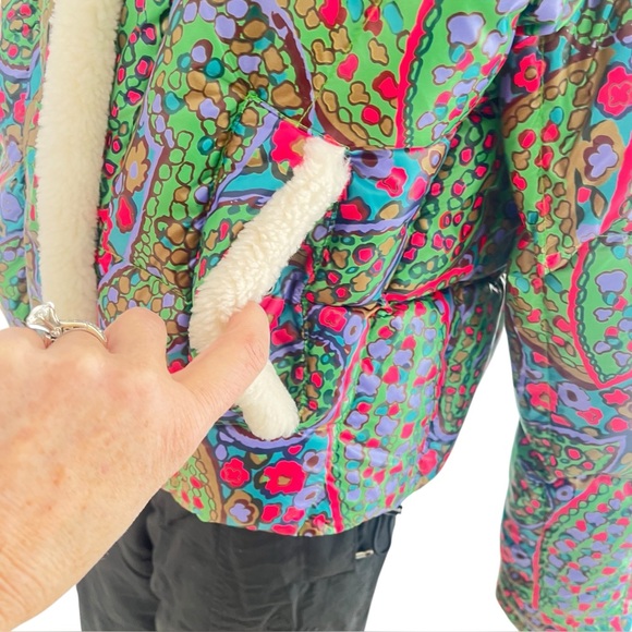 Colorful Patterned Jacket with Sherpa Lining Vena- D - Picture 6 of 8